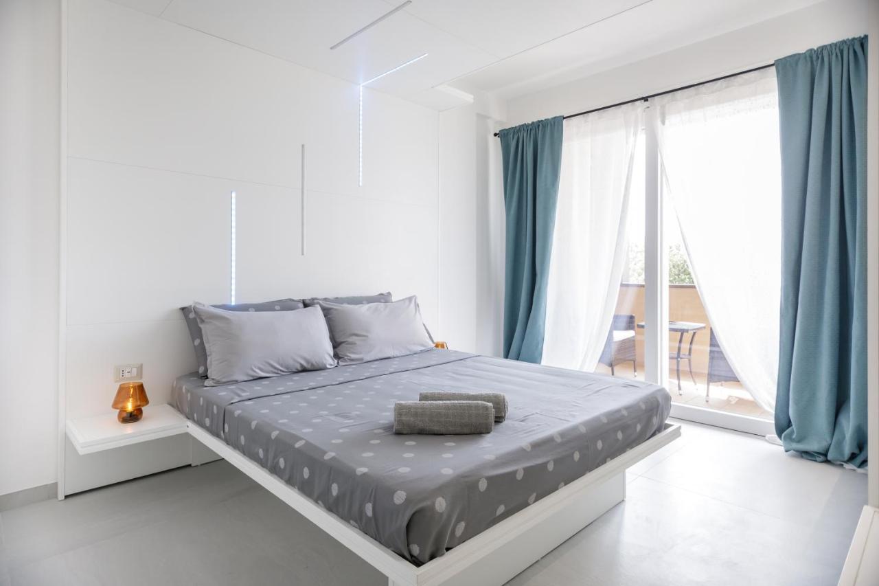 Crabonaxa Suites Villasimius Exterior foto